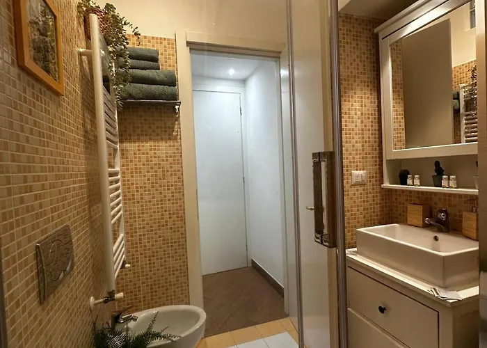 Rifugio Silenzioso Sui Navigli, *